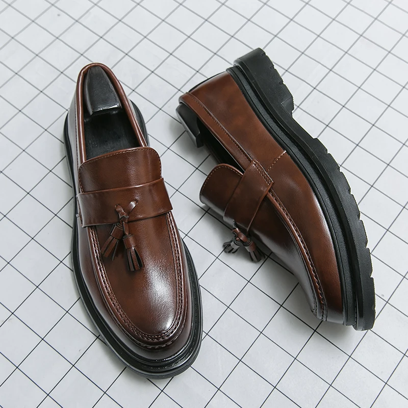 Hot Business men's leather shoes and Classic British style of gentleman Dress up party Groom's wedding Adult shoes Black
