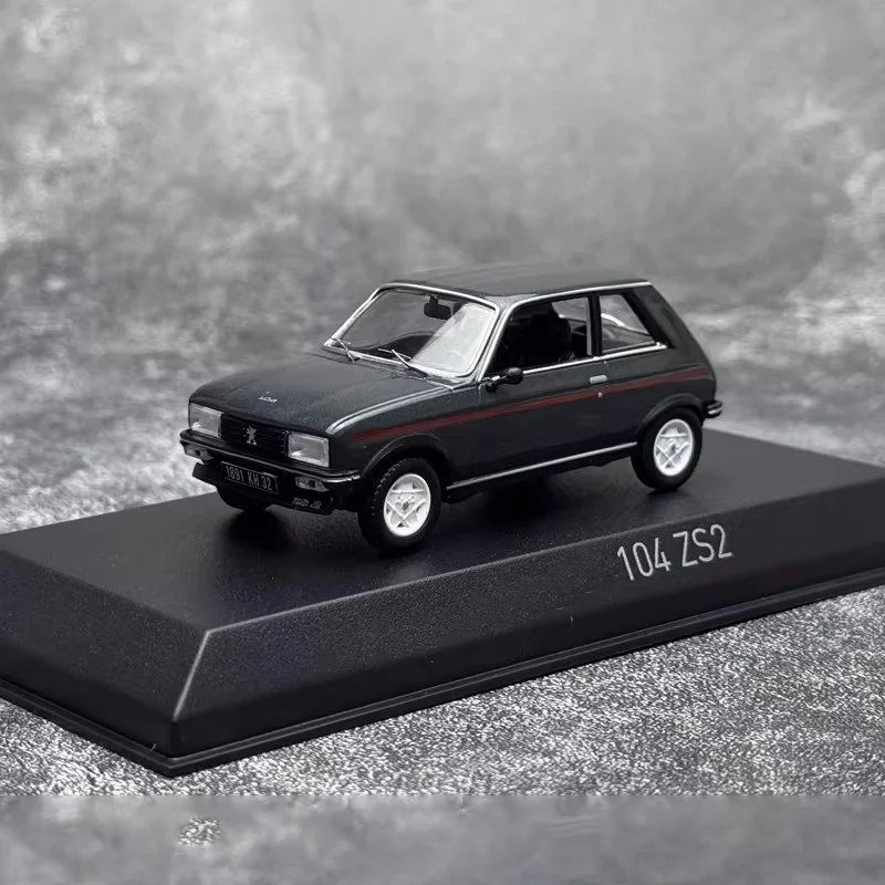 

Масштабная модель автомобиля 1:43 Z52 1979 года, имитация из сплава, статическая коллекционная игрушка, подарок, сувенир, украшение