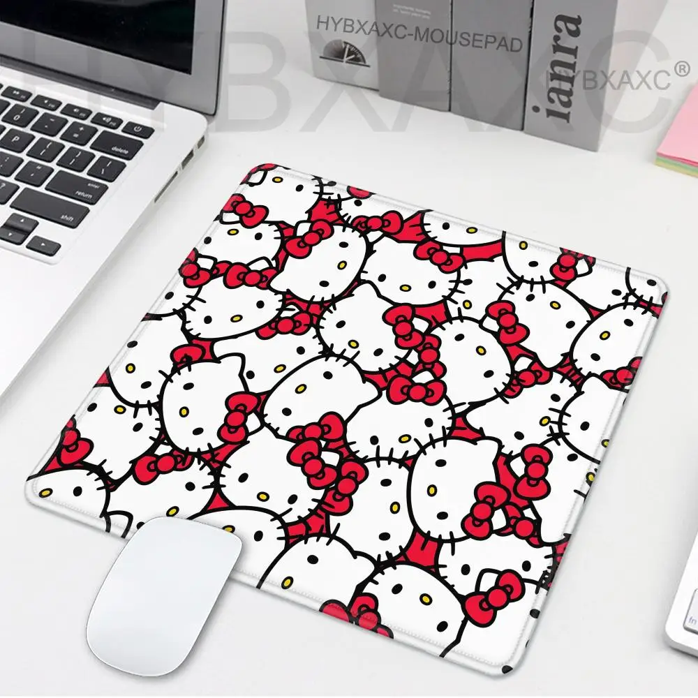 لوحة ماوس ألعاب هالو كيتي كارتونية لطيفة باللون الوردي XS لوحة ماوس صغيرة لألعاب الكمبيوتر المكتبي لتزيين سطح المكتب بساط الماوس المكتبي