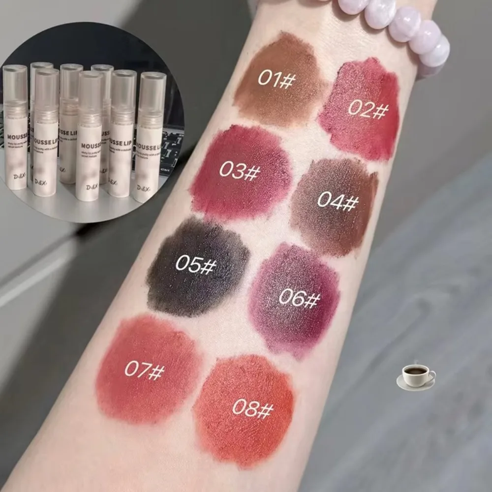 Nuevo Cool Black Lip Mud Mousse mate sedoso suave mujeres lápiz labial taza antiadherente caramelo marrón labio glaseado sosteniendo el maquillaje
