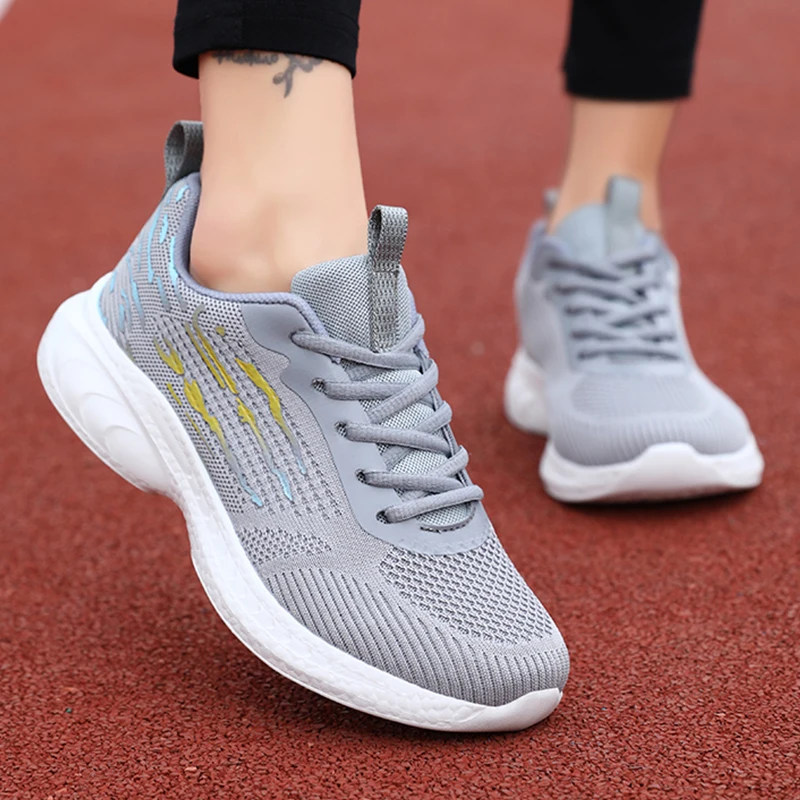 Soft Women Running Shoes Lightweight Breathable Female Sports Shoes Anti-slip Women's Sneakers Outdoor Vulcanized Shoes 2023