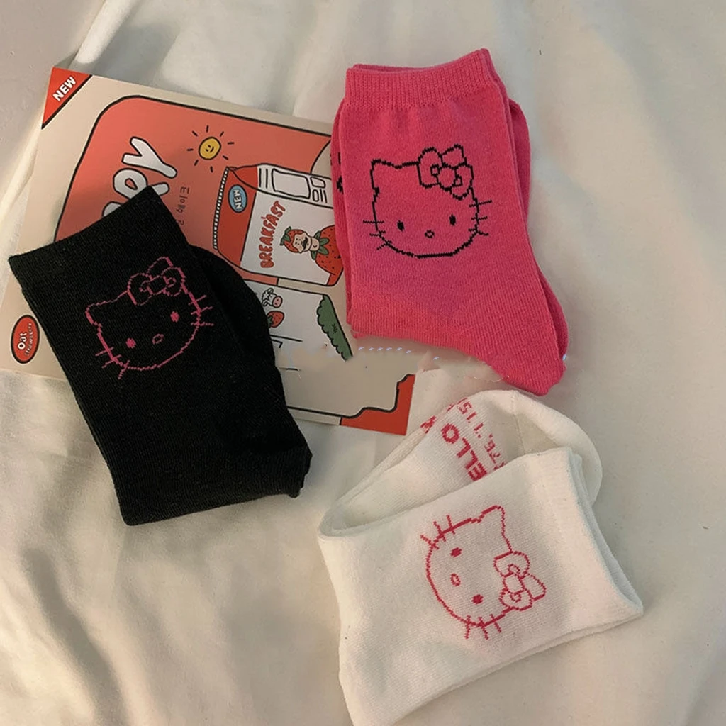 3 Pairs Hello Kitty kız çorap Sanrio Kawaii çorap orta boy siyah ve beyaz kadın çorap