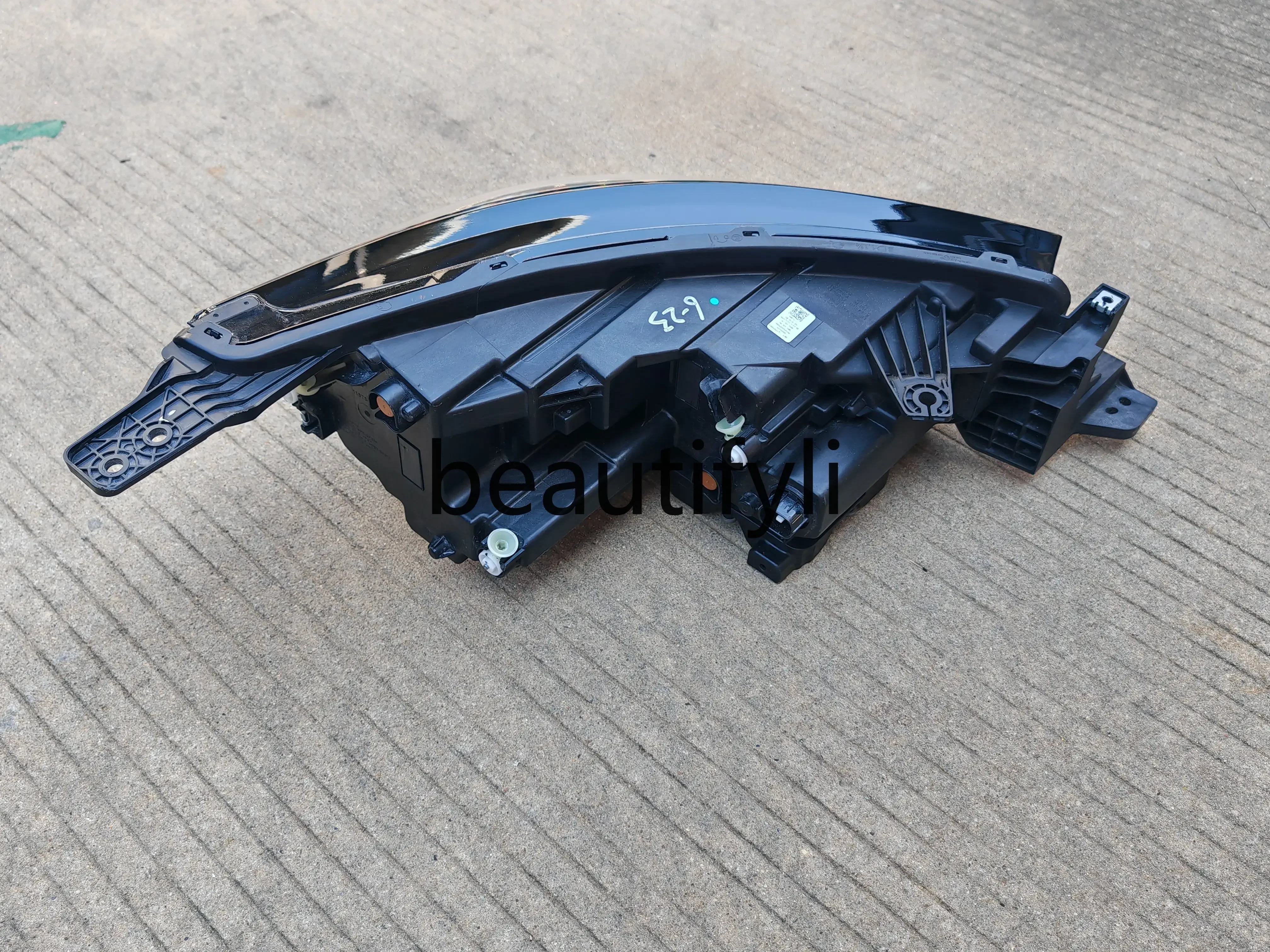 

lt6351 Headlight assembly LED daytime running light