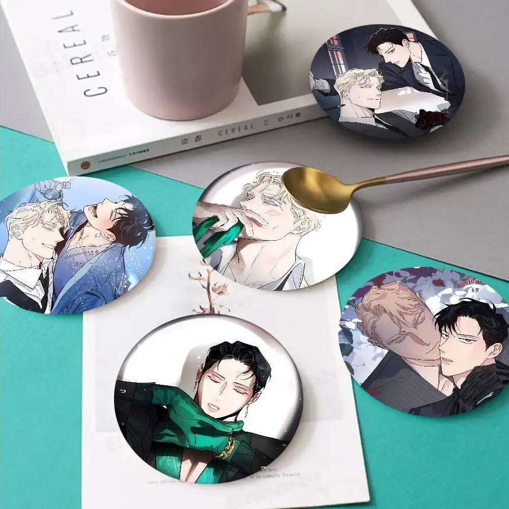 

Manhwa Roses and Champagne Themed Wooden Coaster Creative Heat-Resistant Non-Slip Table Mat, Suitable for Protecting Desktop