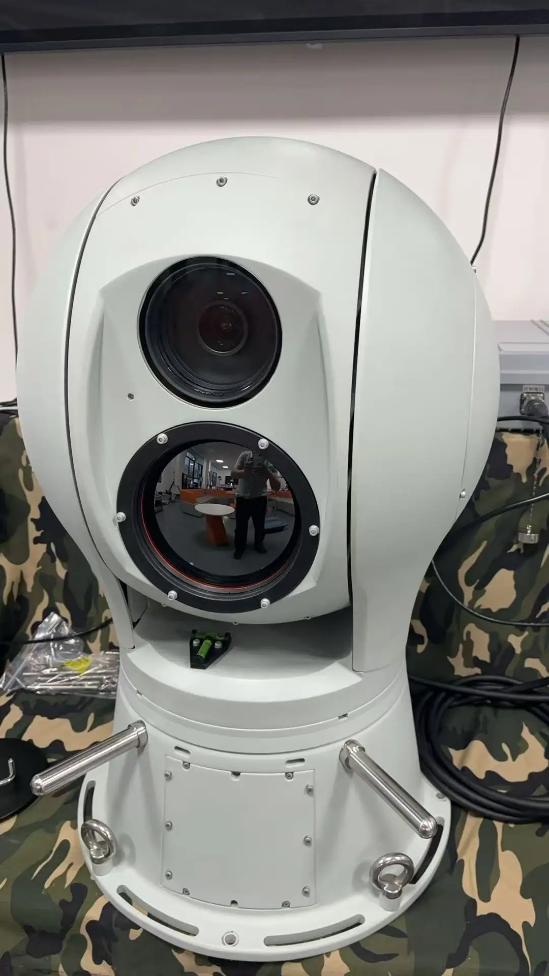 Multi-Spectral Anti Detection Tracking Servo Platform Security Protection Water Resistant Durable Indoor/Outdoor Use