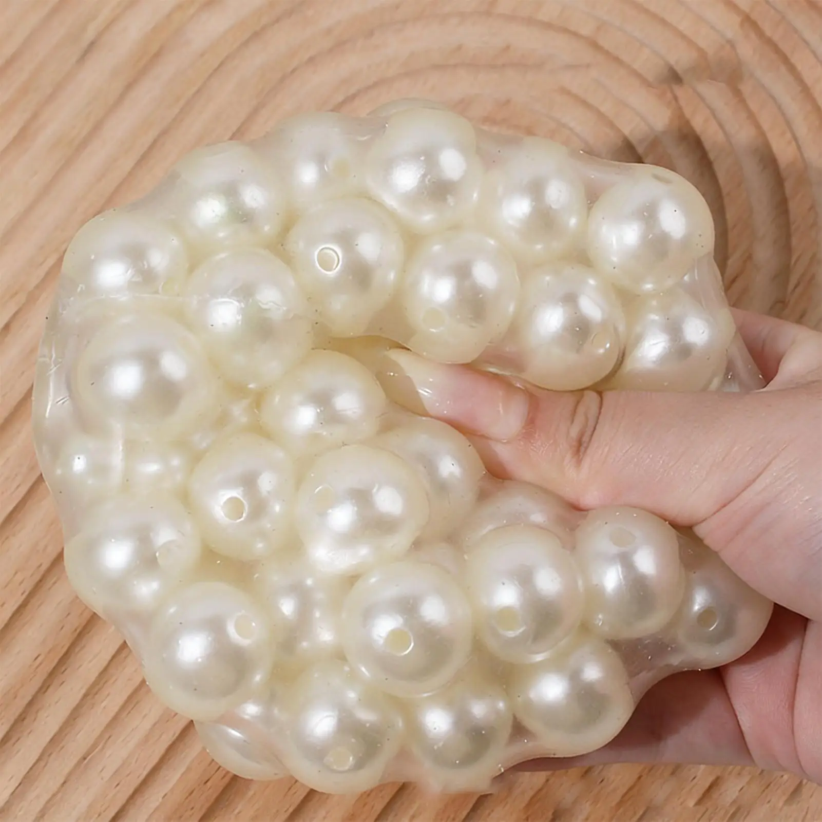 Stress-relieving sand balls Pearl beaded Squeaky stress ball Noisy bead squeeze ball toy Pearl Shape Rebound Sensory Toy for all
