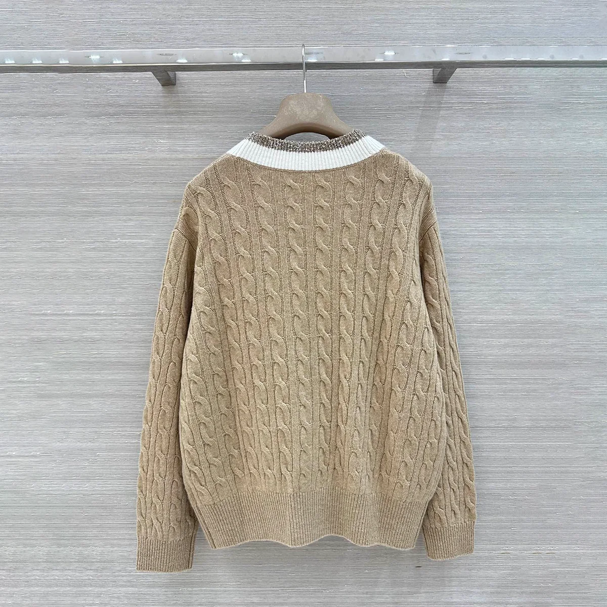 2026 High quality new women's dress retro Fried Dough Twists V-neck knitting cardigan--hb722
