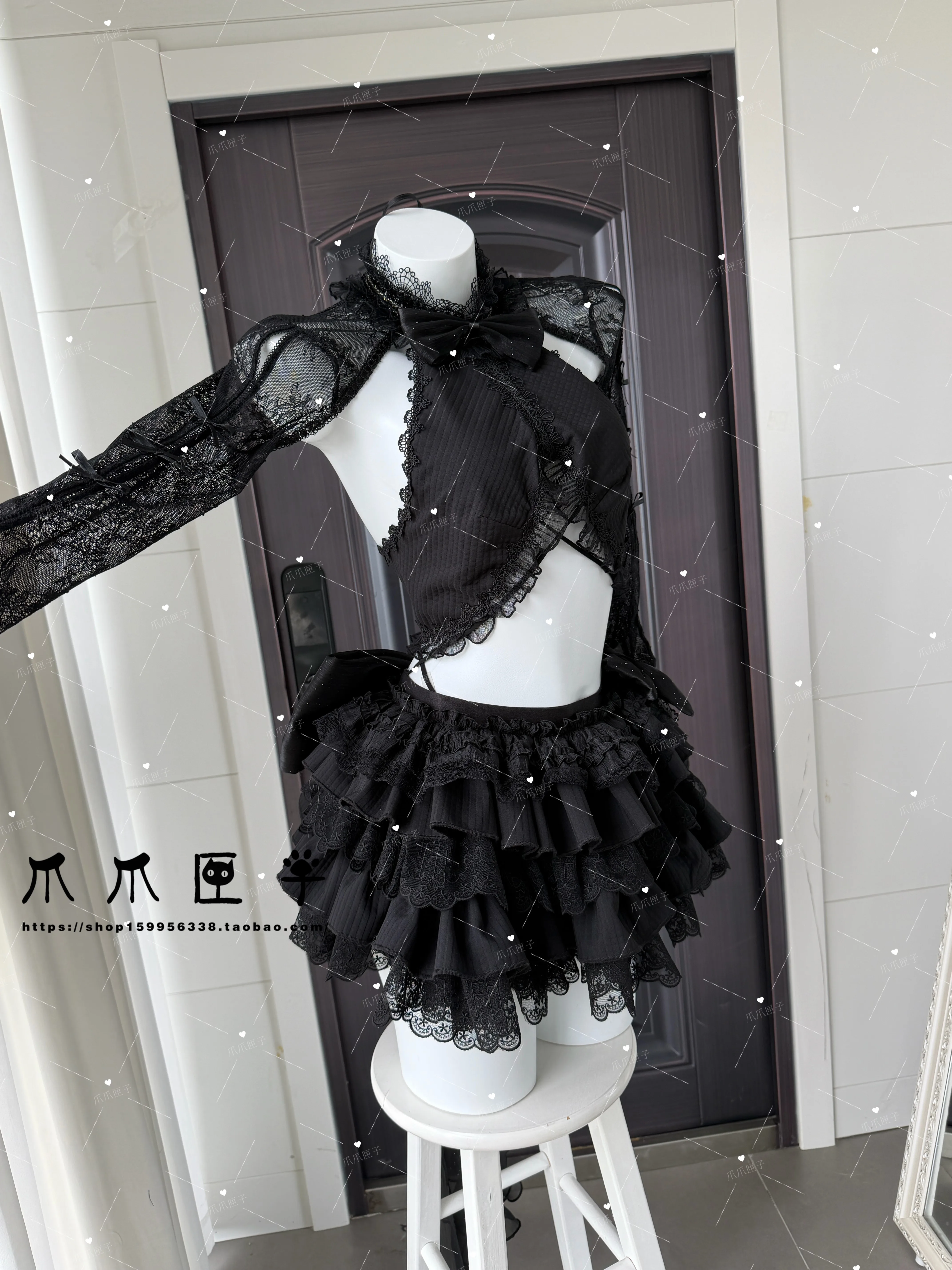 NIKKE Liberalio Cosplay Costume Black Gothic Lace Outfit Halter Crop Top Ruffled Tiered Skirt Halloween Party Custom Made Suit