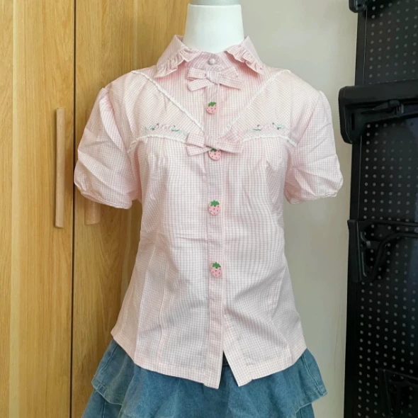 Japanese Style Strawberry Button Waist Cinched Short Sleeved Shirts For Women Sweet Slimming Short Shirt Top