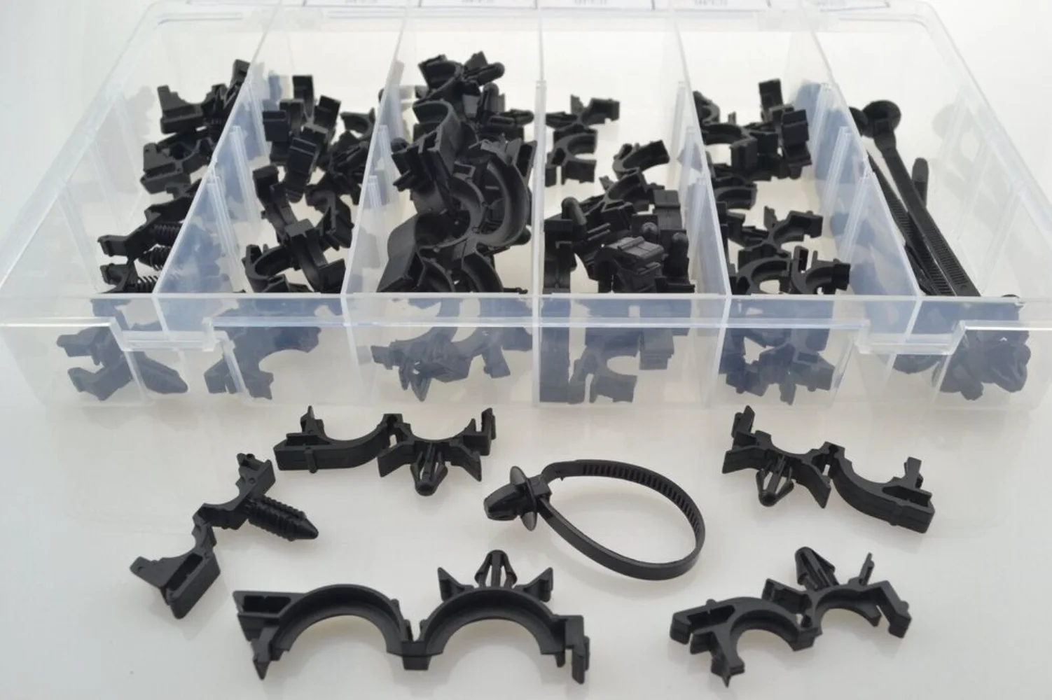 

Nylon Black Six Kinds 132pcs Wiring Harness Routing Clips Assortment For GM