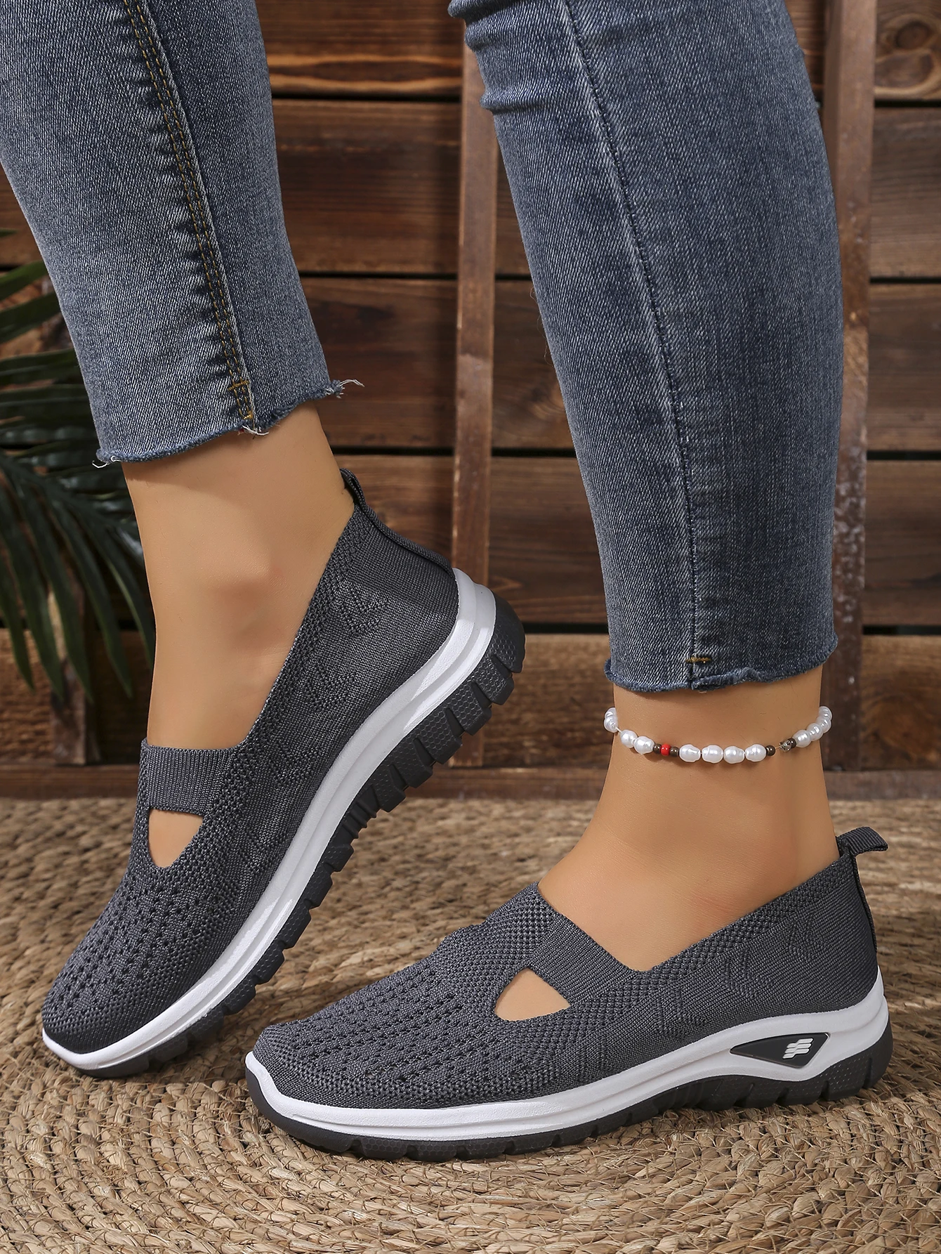 Atmungsaktive Mesh-Flachmules für Damen, leichte Slip-On-Wanderschuhe, bequem, vielseitig, für den täglichen Gebrauch, für Reisen im Freien, lässige Mutter-Schuhe – Detail 26