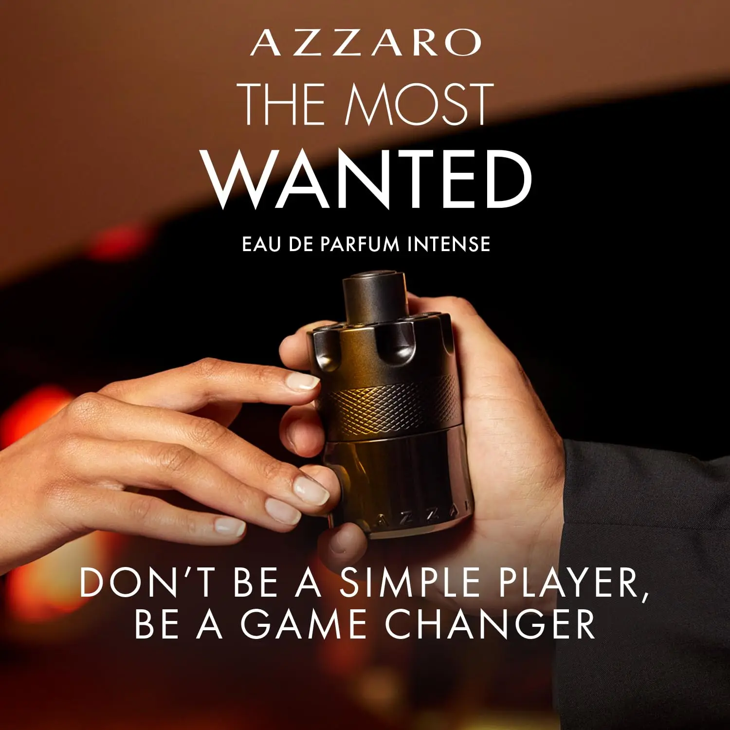Azzaro The Most Wanted Intense: un fougère legnoso e ambra irresistibile per uomo, profumo seducente per la notte della data