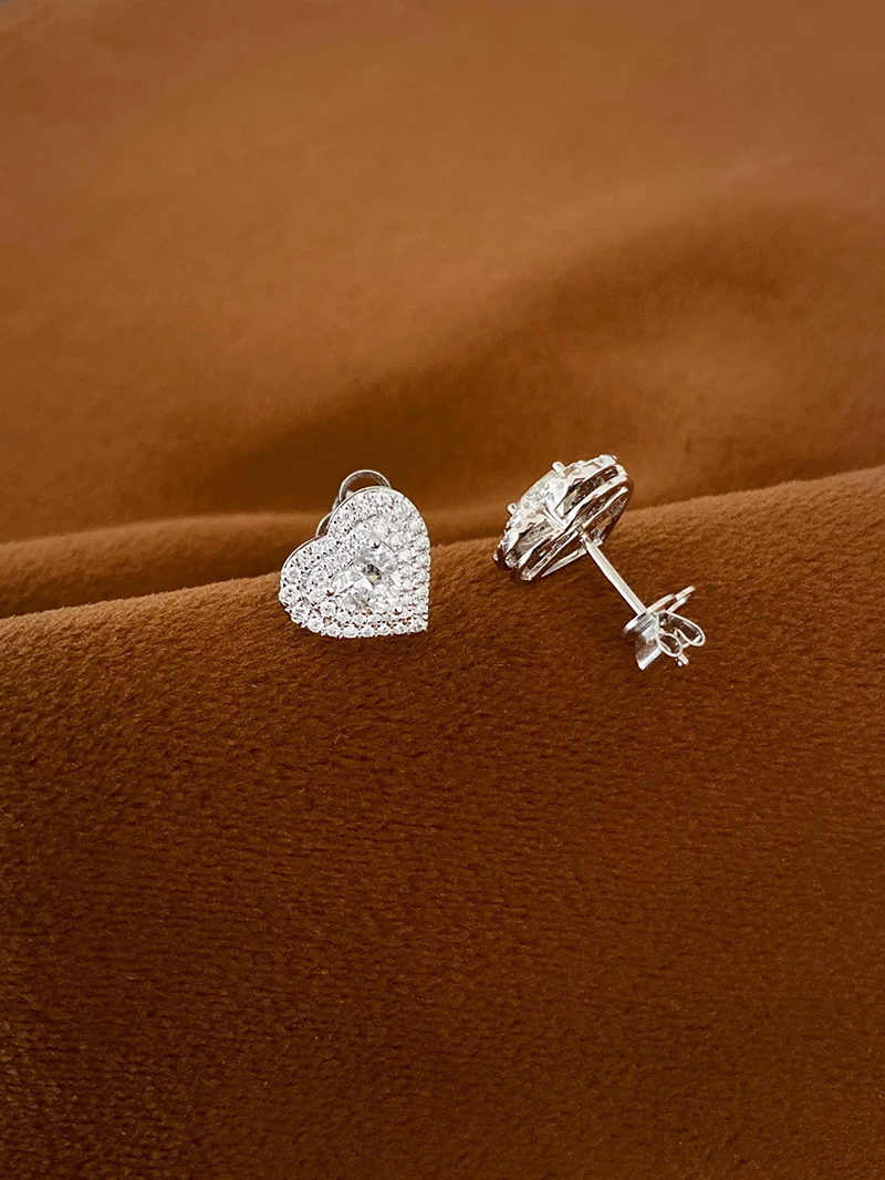 KUGG 100% 18K White Gold Earrings Luxury Heart Shape Real Natural Diamond Stud Earrings for Women High Wedding Jewelry