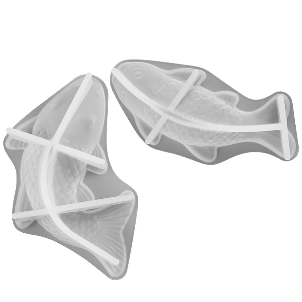 

2pcs Fish Shaped Silicone Koi Ornament DIY Making Craft Molds for Fondant Soap Handicrafts Light Weight Easy Demould