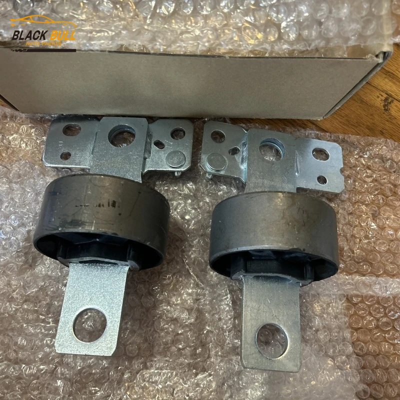 

1Pair 31476221 Car Rear Control Arm Stay Bushing For Volvo 31387280 31406337 6G915K896AB 31476222 31387281 31406350 6G915K896BA