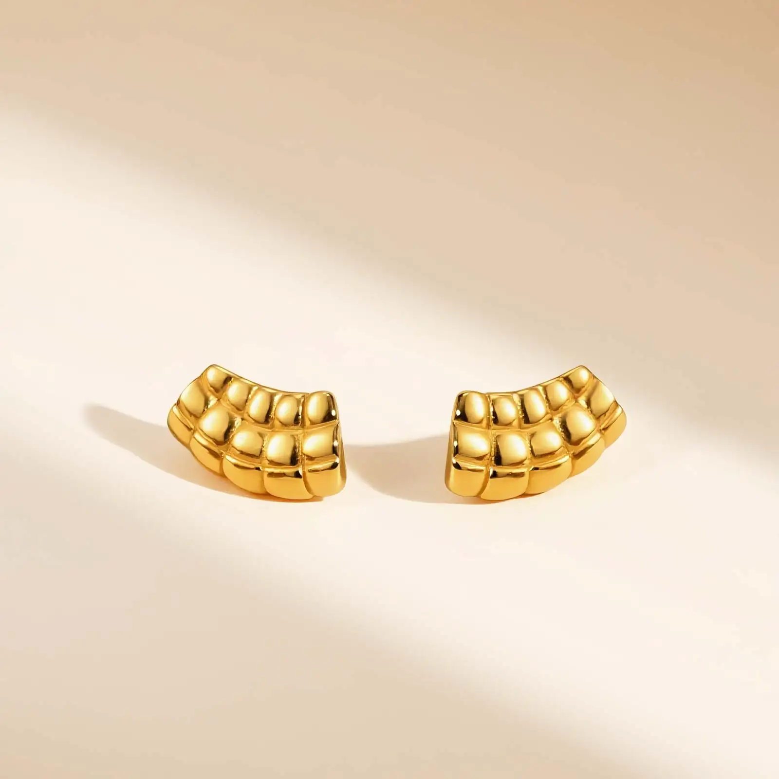 أقراط لامعة على شكل مروحة للنساء، أقراط مضفر هندسية من الفولاذ المقاوم للصدأ باللون الذهبي، هدية حفلات مجوهرات عصرية