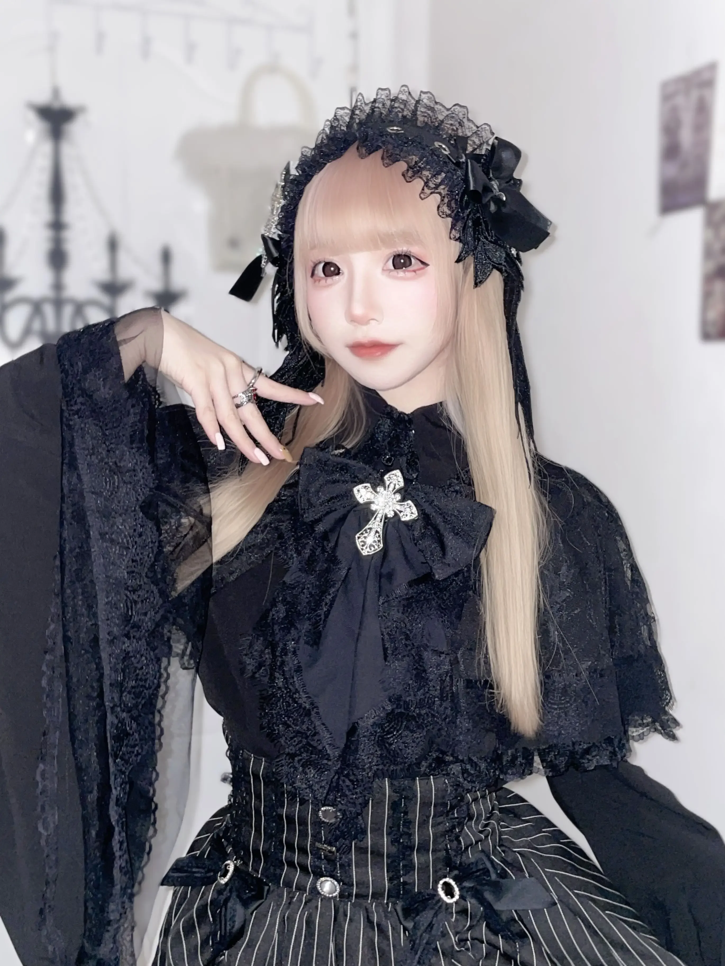 Japanese Mine Series Mass Production Shirt Lace Splicing Bow Cross Off-the-Shoulder Black Red Long Sleeve Lolita Blouses Skirts