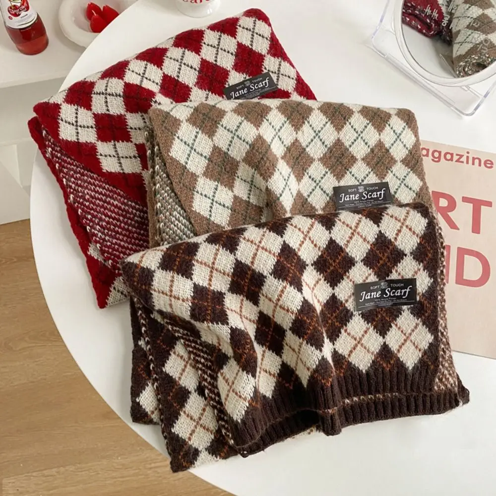 

Elegant Korean Style Diamond Check Scarf Plaid Windproof Y2K Checkered Scarf Warm Thickened Winter Cashmere Shawl Unisex