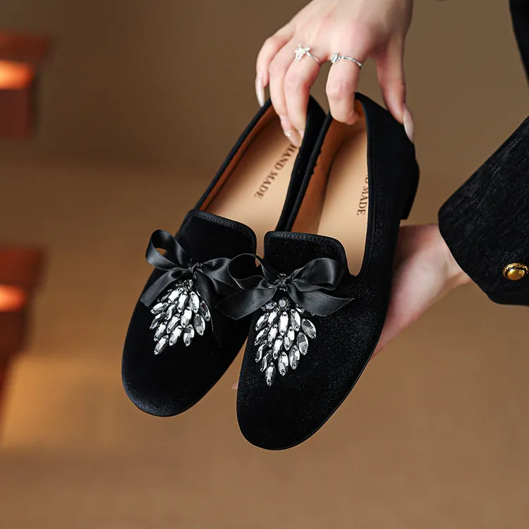 

Wine Red Velvet Women Shallow Flats Slip On Leisure Rhinestone Driving Shoes Size40 Black Shallow Espadrilles Femmes Chaussure