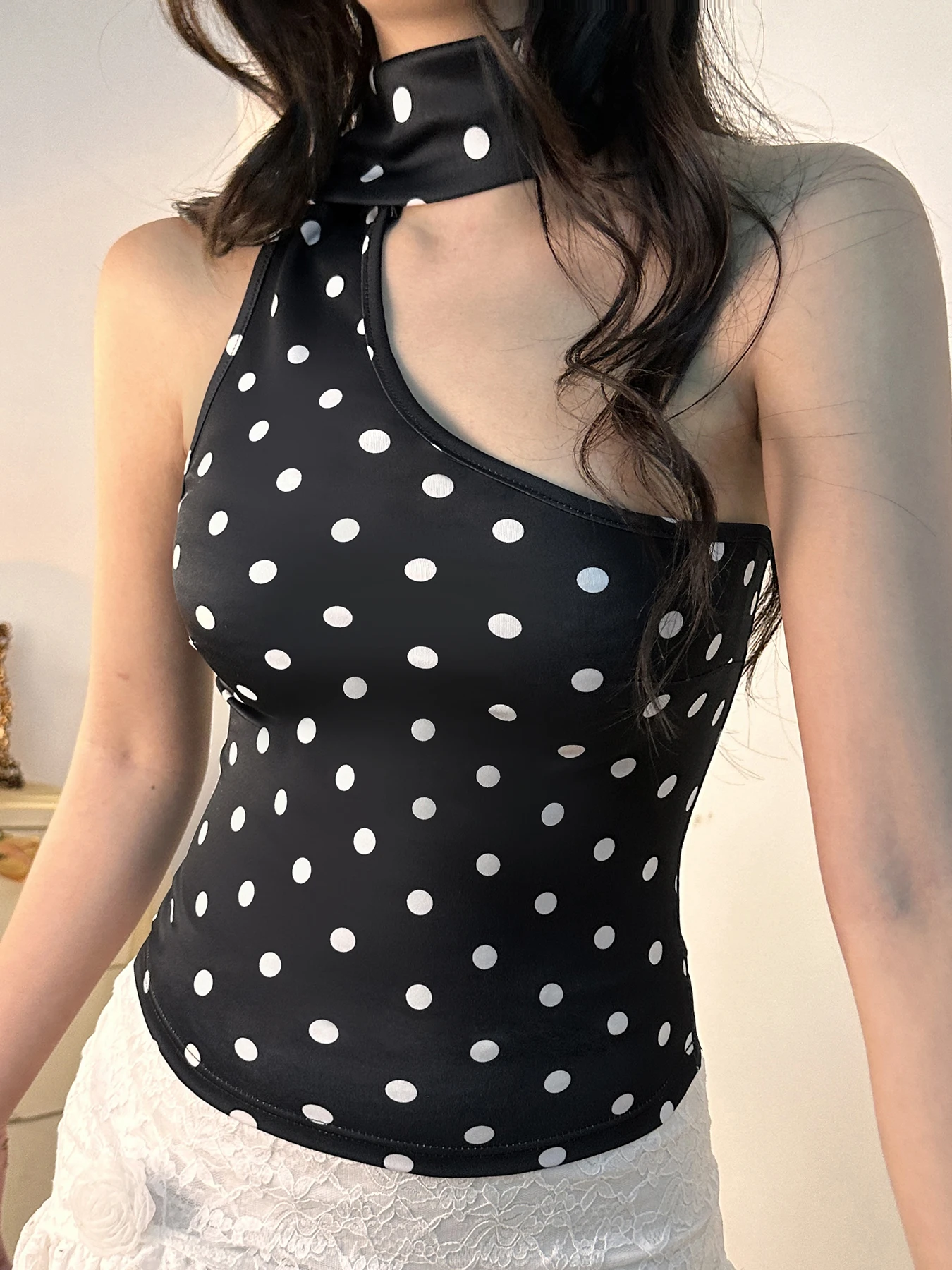 Cuteandpsycho One shourlder Sexy Polka Dot Tops Clubwear Slim Backless Korean Aesthetic Cloth for Women Casual Fashion Chic Top