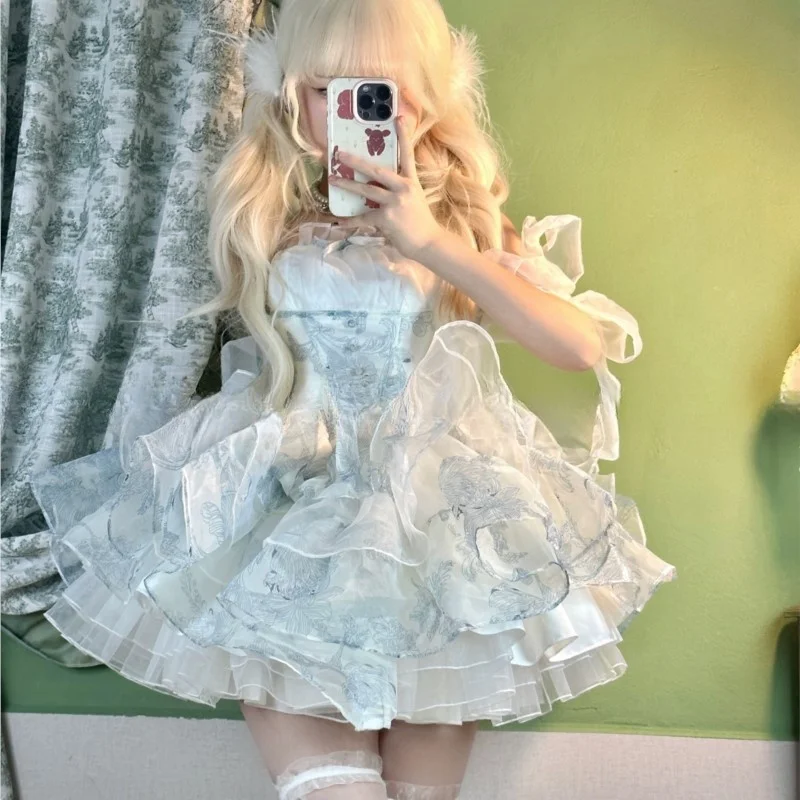 Gentle top Pompadour Fairy train dress