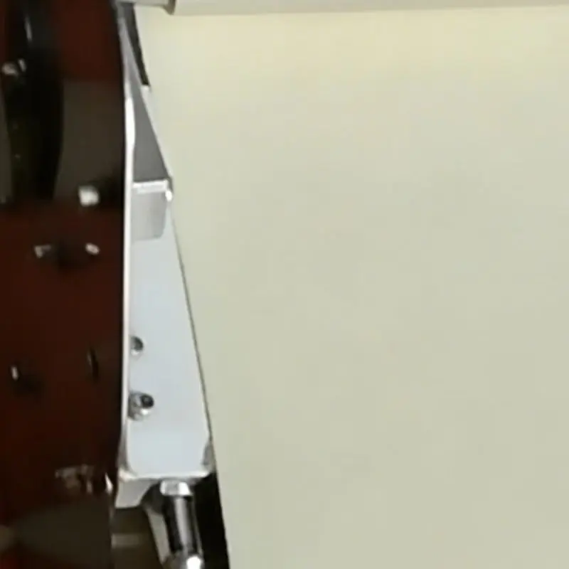 

Высококачественная малогабаритная полностью автоматическая машина для формовки круассанов для пекарной промышленности