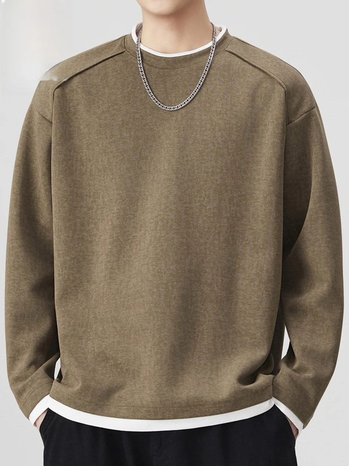 

Мужская футболка с длинным рукавом, новинка весенней коллекции, свободный крой, повседневный стиль, круглый вырез, удобная, дышащая, из смеси хлопка и полиэстера.