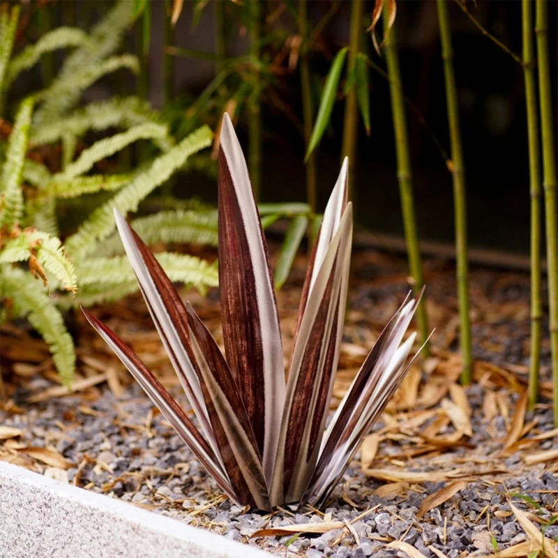 Agave Garden Decorations Garden Tequila Sculpture Ornament for Outdoor Lawn Yard