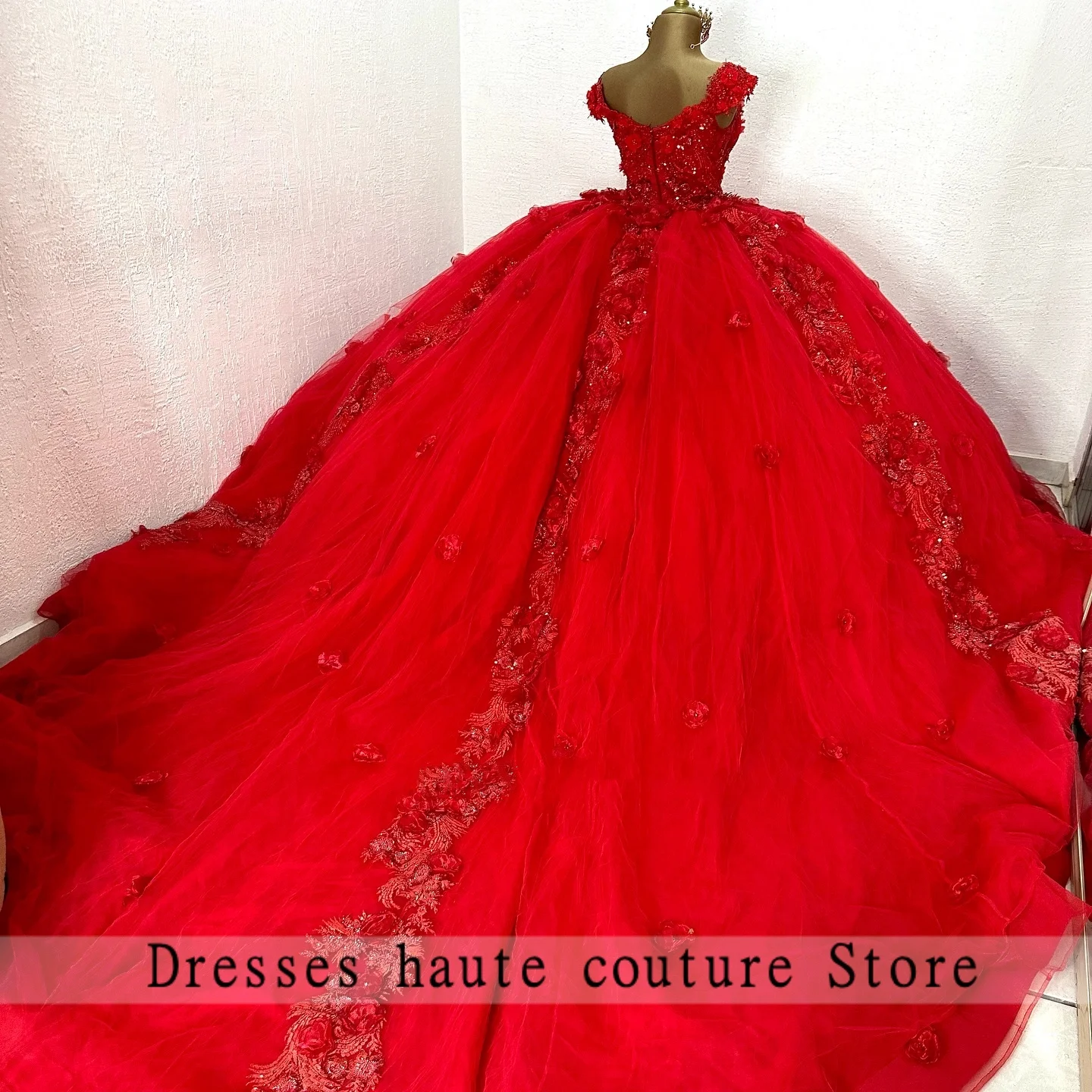 Nuovo rosso 3D fiore Halter corsetto in rilievo Abiti Quincenara 2025 Aqppliques lucidi con fiocco dolce 16 abito increspato personalizzato