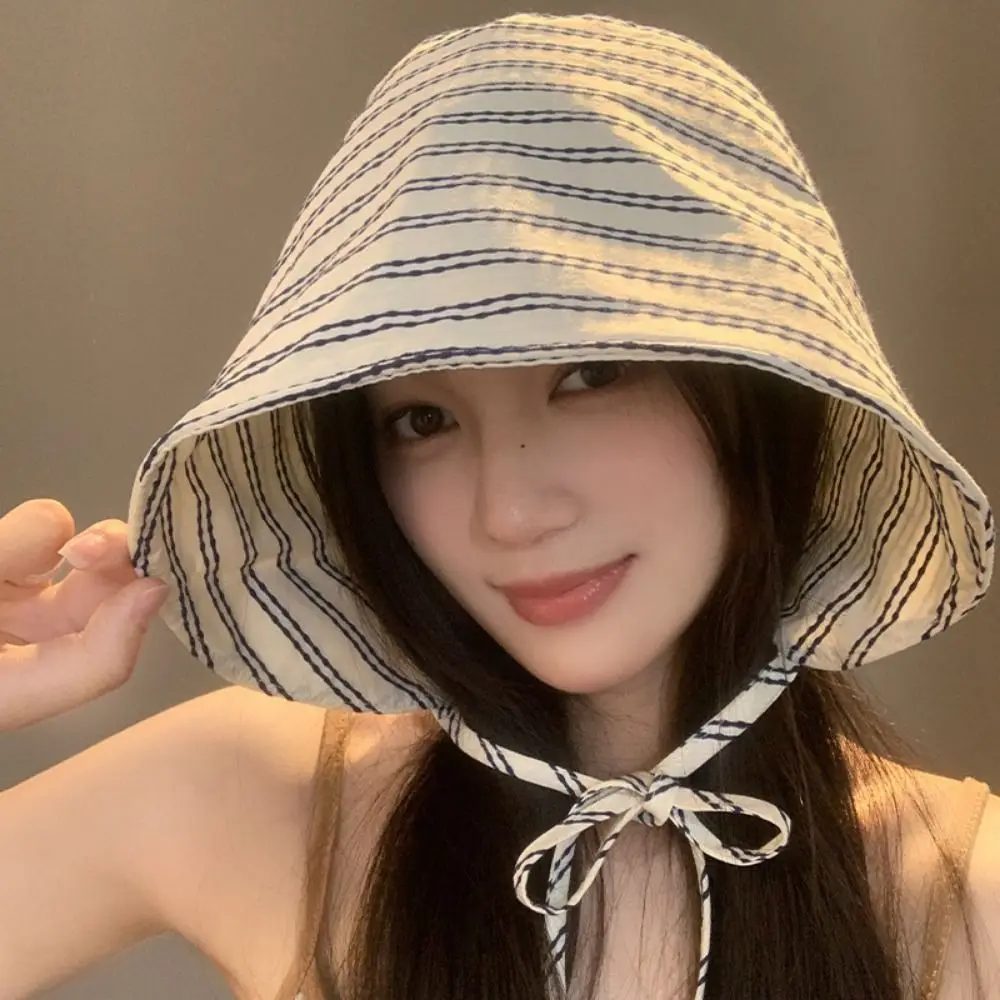 Fashionable Large Brim Sun Protection Hat UV Resistant Wide Brim Bucket Hat with String Breathable Sun Cap Camping