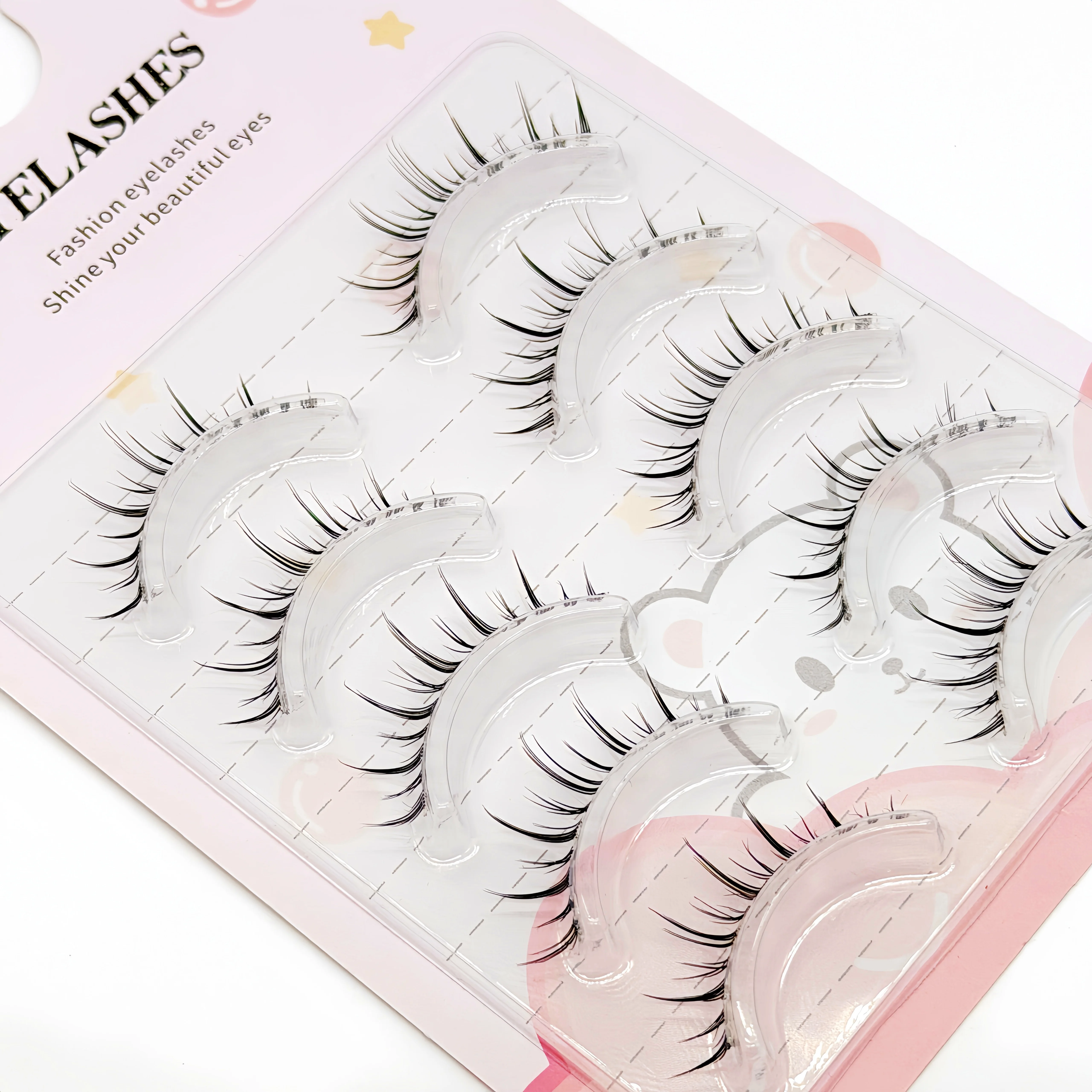 The 5 pairs of Japanese and Korean-style natural false eyelashes feature 