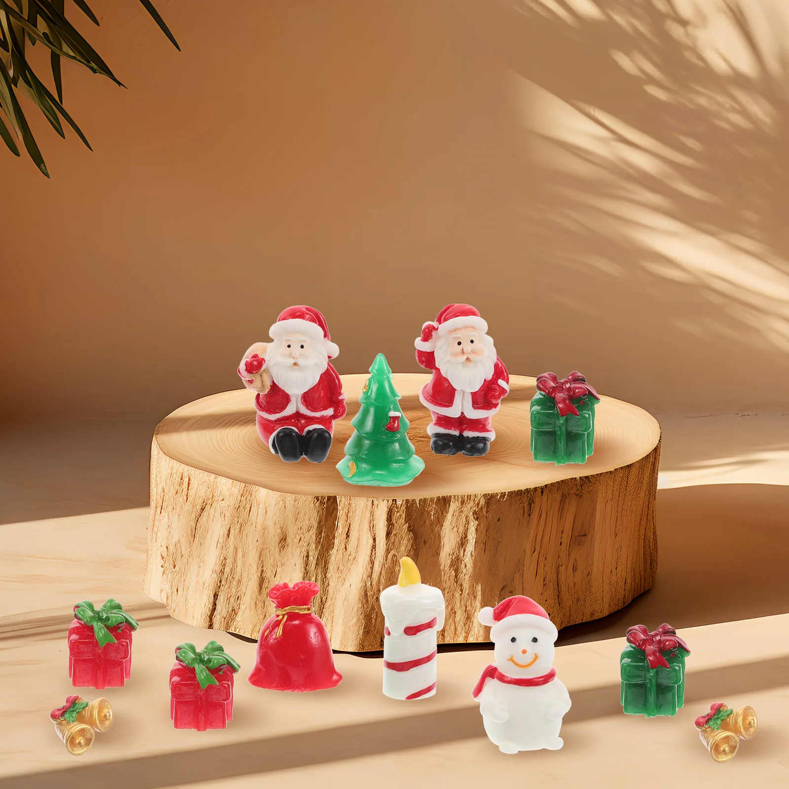 

20pcs Christmas Micro Landscape Cartoon Resin Figurines Bright Mini Ornaments Durable Kids Gift Bedroom Party Decorations