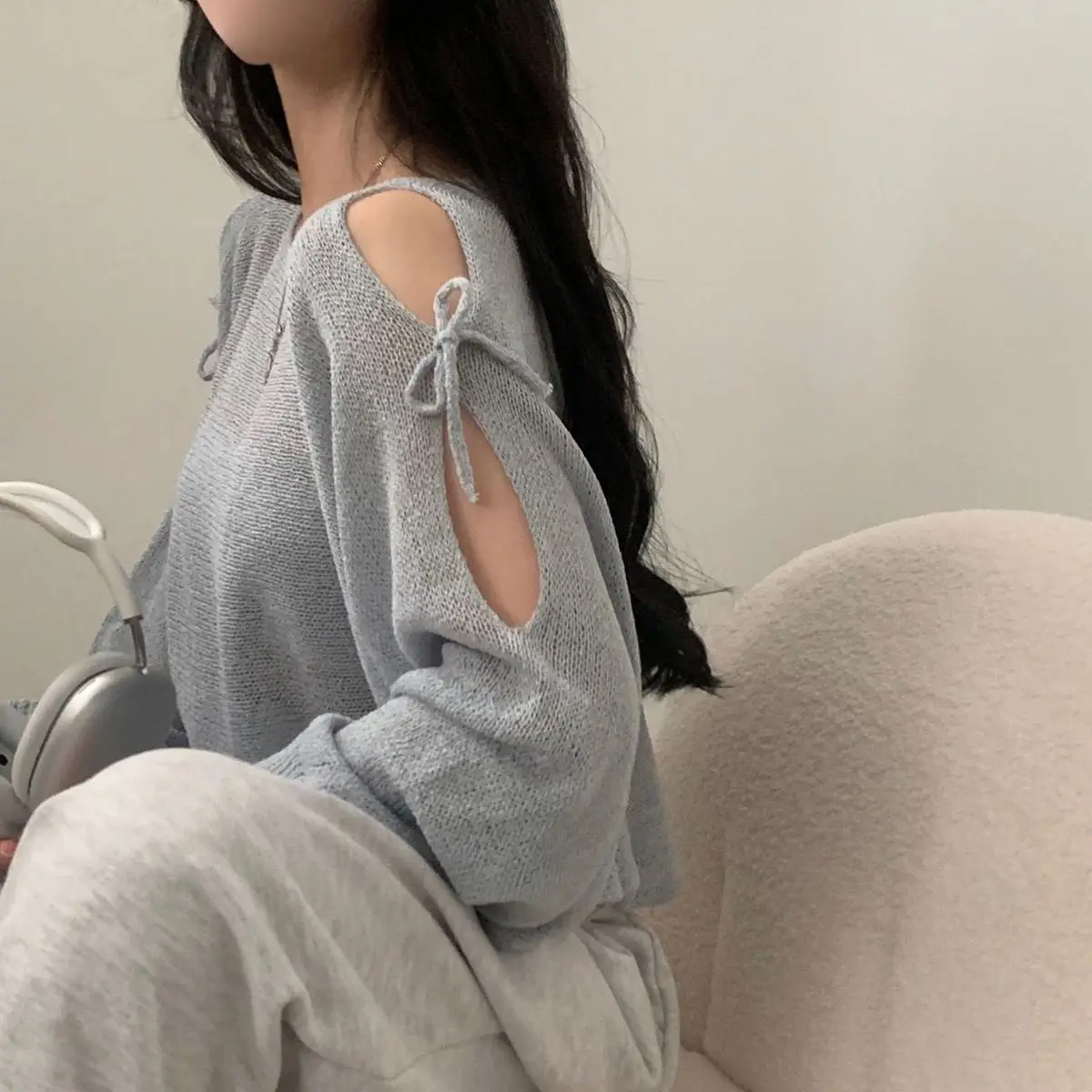 

Женский свитер, корейская версия, свободный вязаный свитер на шнуровке с открытыми плечами и бантом, сексуальный