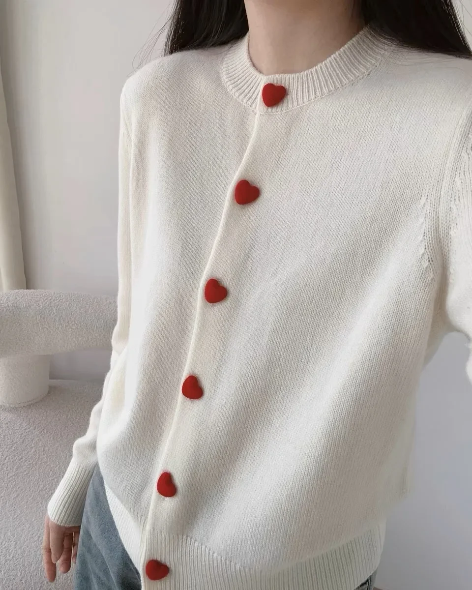 

Тонкий вязаный шерстяной кардиган для женщин. Вязаная рубашка для похудения. Новое весеннее издание 2025 года. Пуговица любви. Однотонный топ