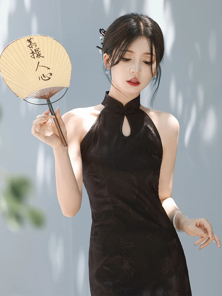 

Элегантное черное ципао с открытой спиной, ретро-дизайн, повседневная одежда, 100% полиэстер, летняя новинка