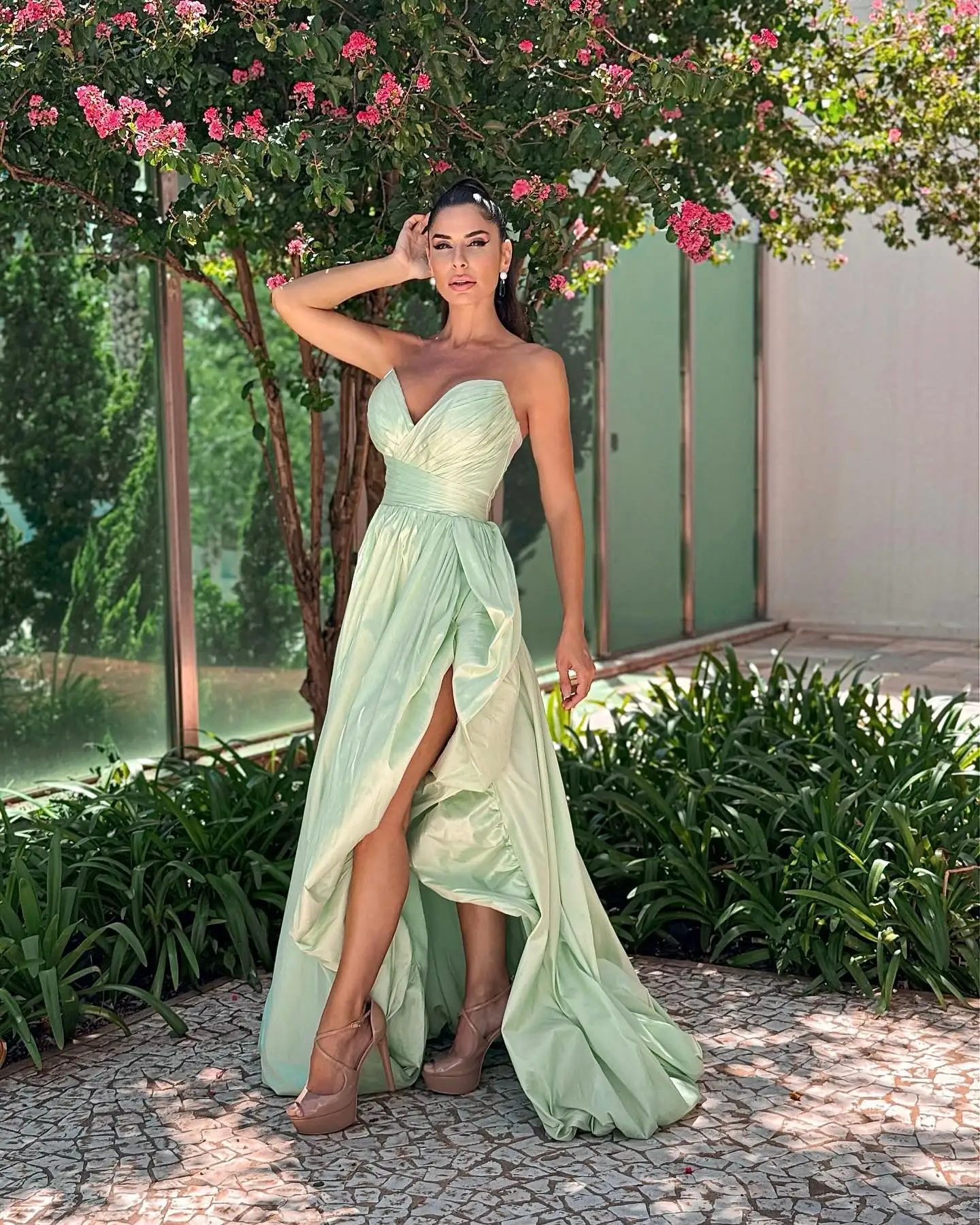 ที่กําหนดเองโมเดิร์น Sweetheart ด้านหน้าชุดราตรีคุณภาพสูงจีบซาตินภาพสี Vestido De Festa Vestido