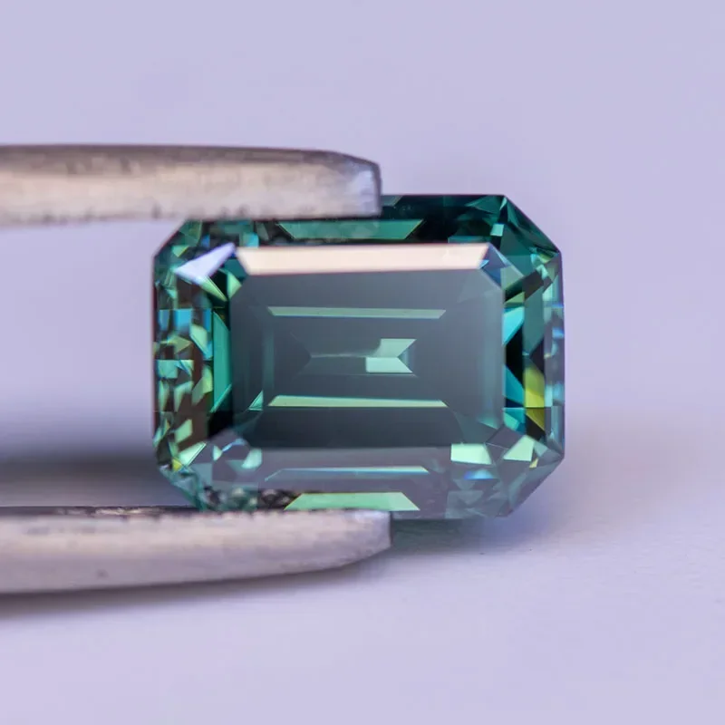 Moissanite Gemstone Emerald Cut Primary Color Green Lab Grown Diamond Charms Woman Advanced Jewel Making With GRA Certificate