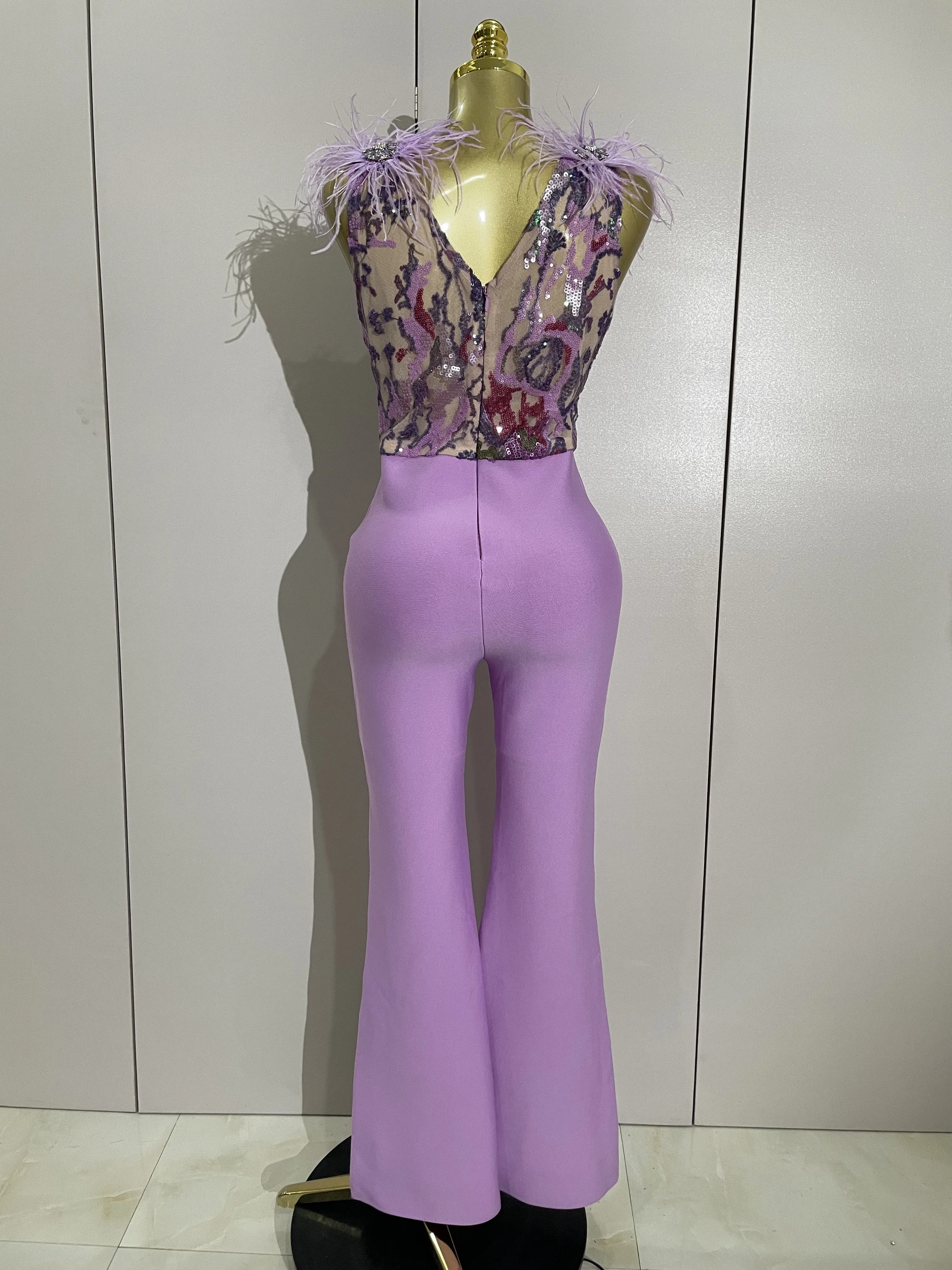 Combinaison de luxe à bandes brodées de plumes de diamant scintillant pour femmes, tenue de soirée élégante, Club, tenue d'anniversaire de luxe