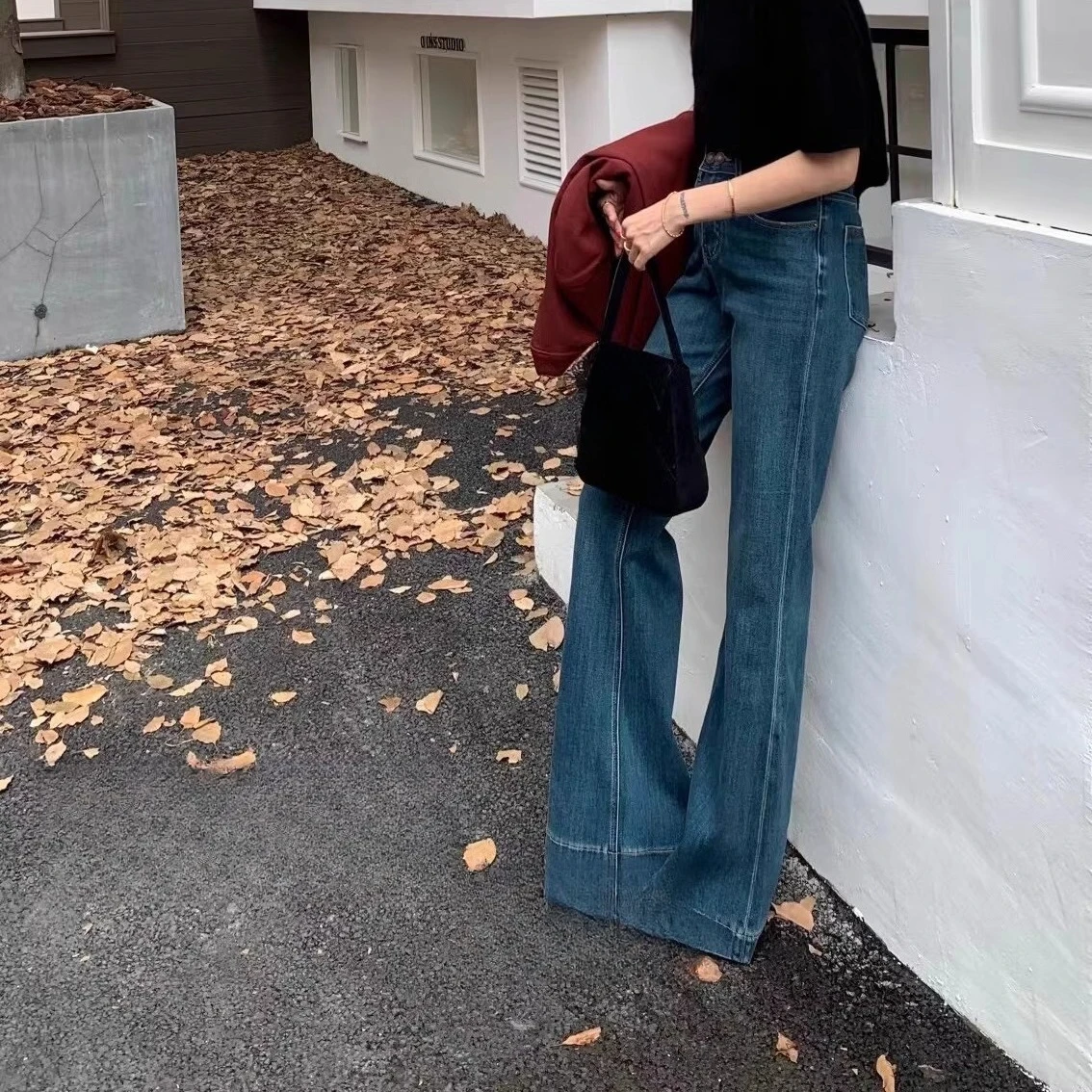 Wide Legged Denim Pants For Female New Style High Waist Slimming Loose Retro Floor length Jeans For Women