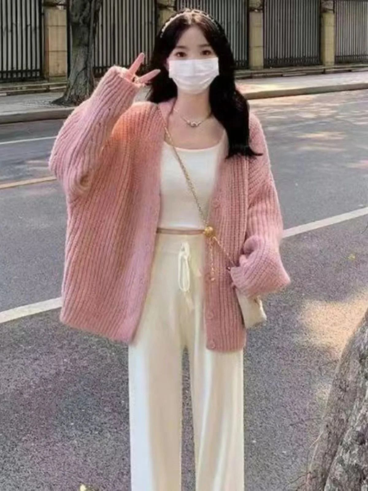 

Розовый вязаный свитер, пальто, женское весенне-осеннее модное ленивое пальто, повседневное, с v-образным вырезом, длинное свекло, свободный крой, тепло, излучающий одинарный...