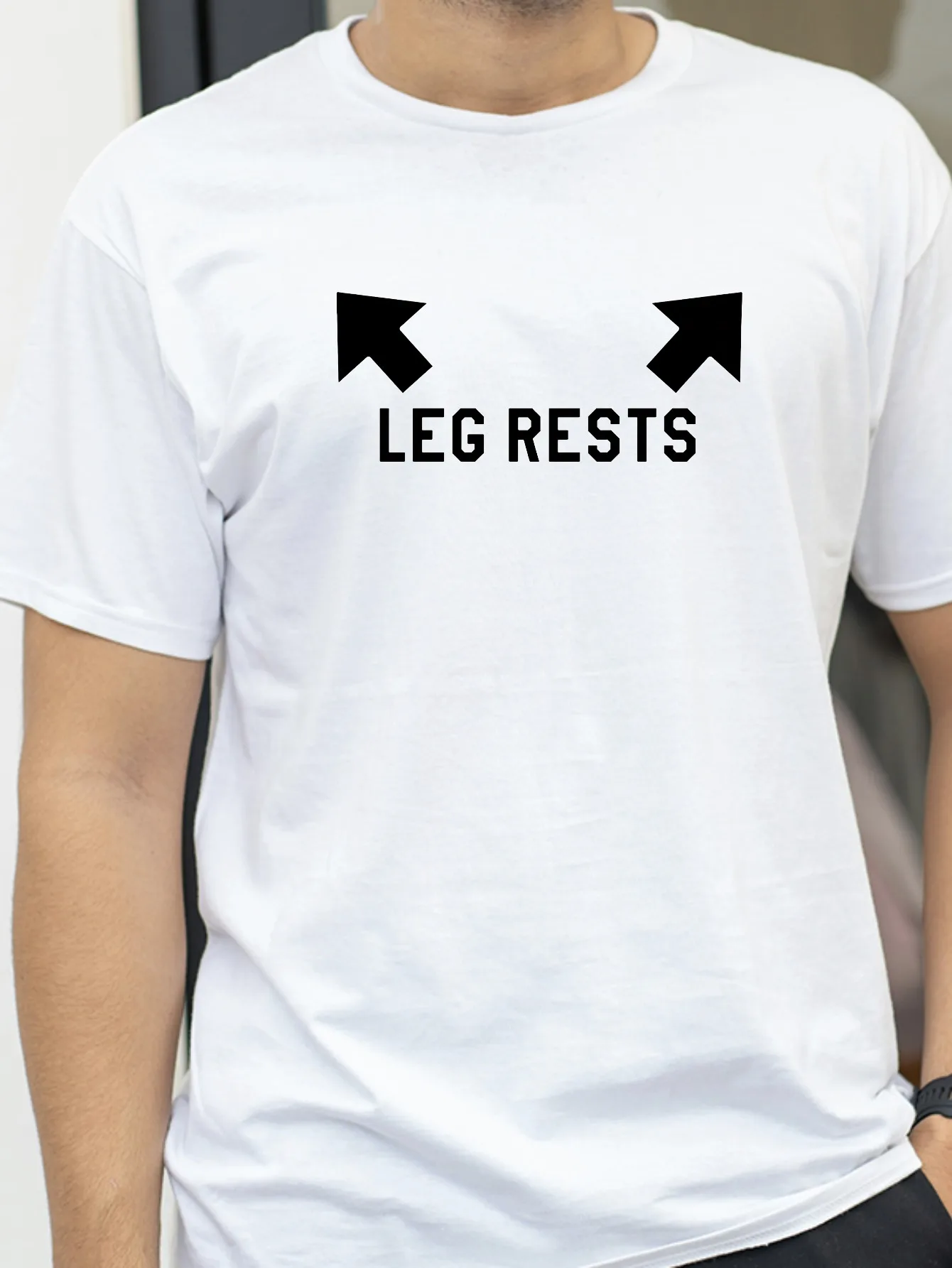 

Funny Leg Rests Dad Joke Adult T-Shirt Men Hip Hop Casual Loose Streetwear Hot Sale Father's Day Gift Tee
