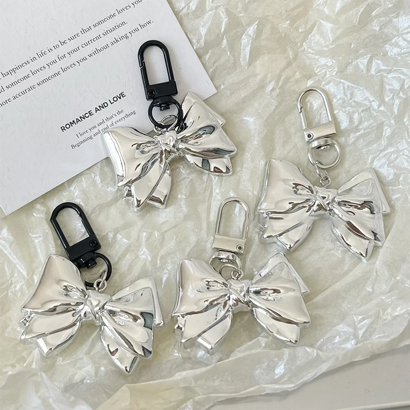 Silver Butterfly Knot Keychain Black Buckle Big Bow Tie Keyring Pendant For Women Couple Backpack Pendant Car Charm Keyring Gift