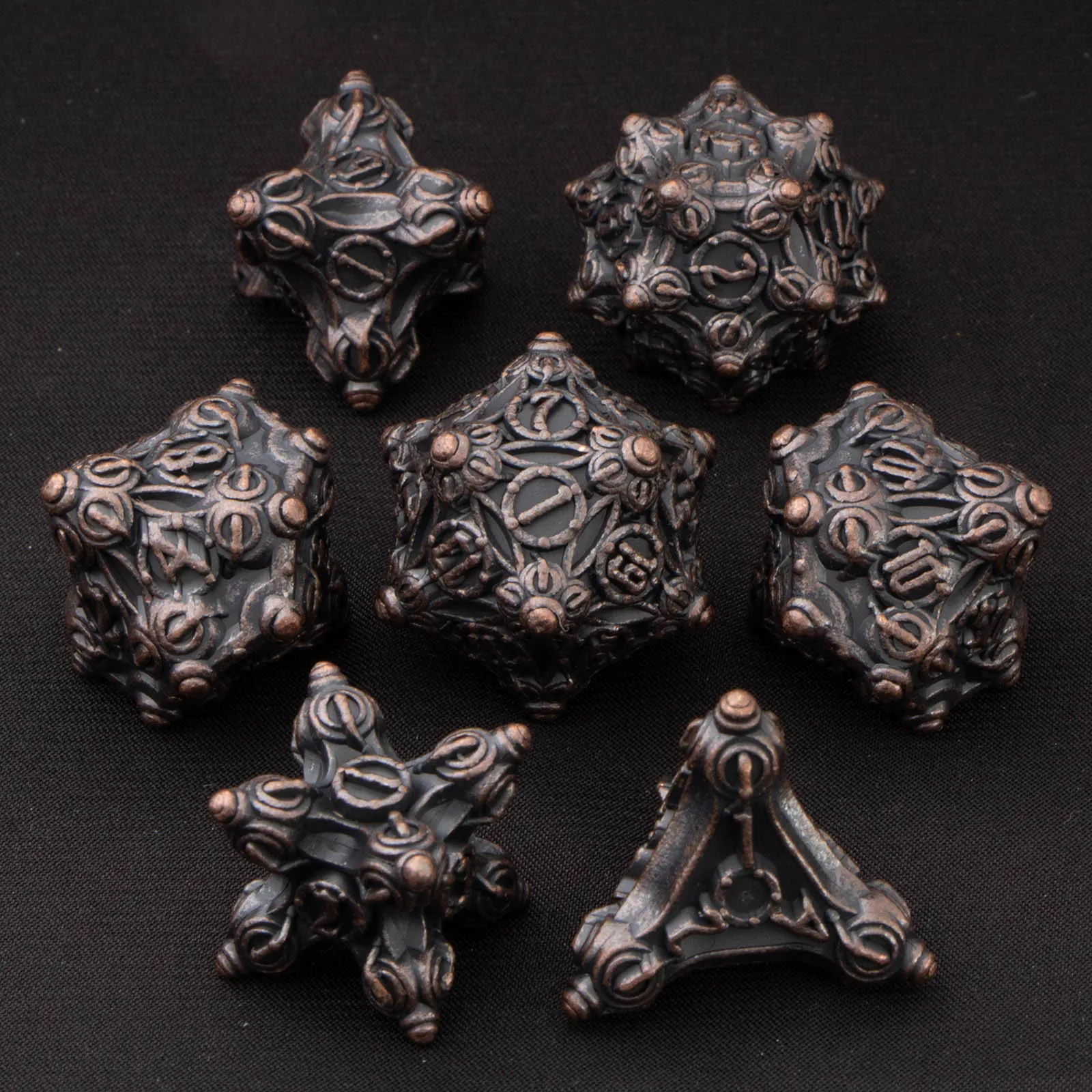 Machinery DND Metal Dice Set D&D, 7 Pcs Dungeon and Dragon Dice, Polyhedral Role Playing Dice RPG D20 D12 D10 D8 D6 D4