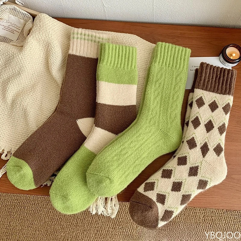 5 Pairs of Women's Autumn and Winter Thick Woolen Socks with Thick Loops Warm and Cold Resistant Long Tube Socks for Women 2025