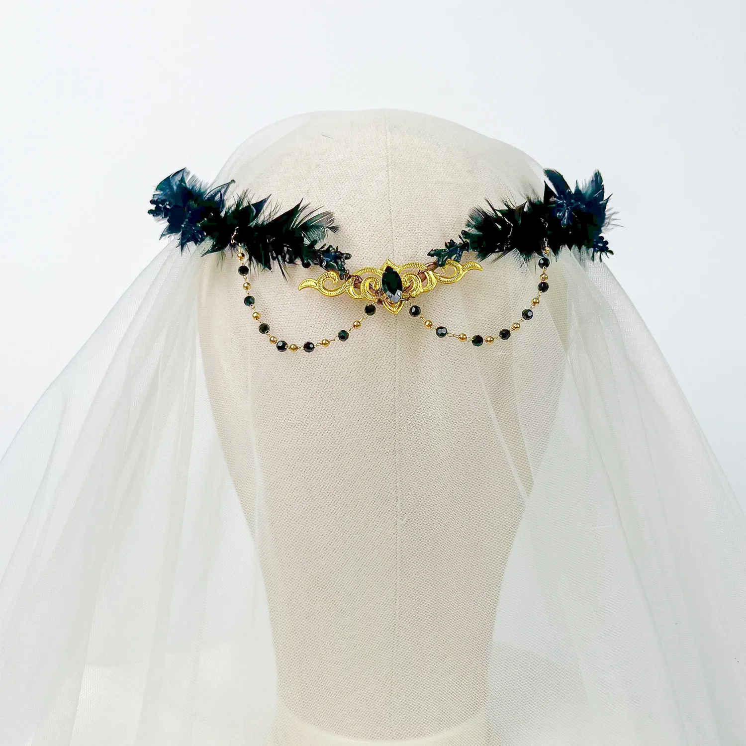 

Golden Beaded Tassel Gothic Flower Crown Medusa Halo Witch Wedding Crown Nightclub Makeup Ball Headwear Halloween Headdress