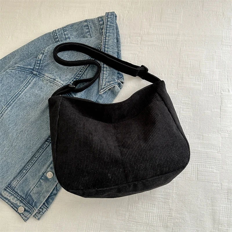 Borsa a tracolla da donna, borsa casual a righe di grande capacità con chiusura a cerniera, graziosa toppa per cappello, perfetta per l'uso quotidiano