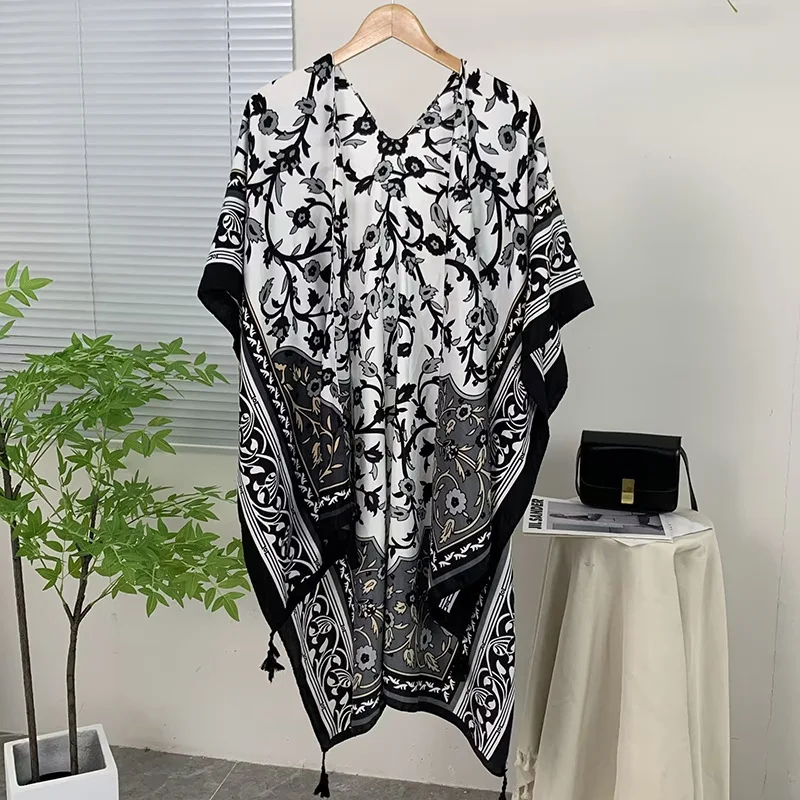 

Poncho New Ethnic Style Shawl Women's Outerwear Coat Cloak Dali Tourism Wear Sunscreen Scarf Spring and Autumn Capes