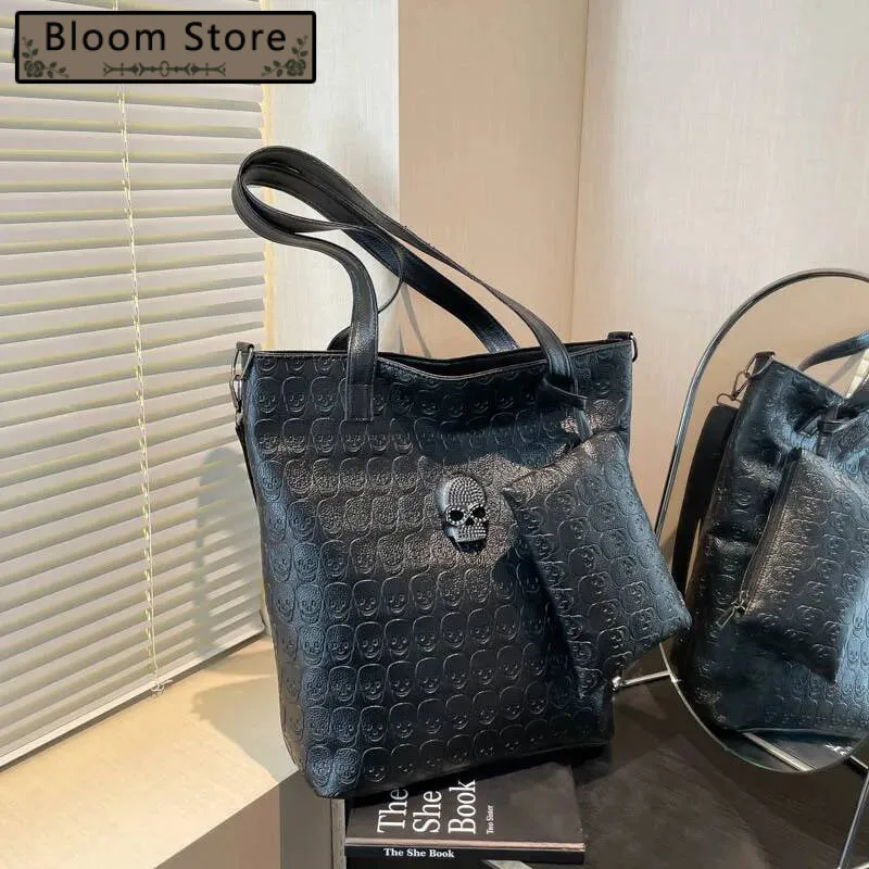 

High-Capacity Fashion Streetwear Tote Bags Vintage Women All Match Ins Rivets Underarm Bag Punk Y2k Aesthetic Shoulder Handbags