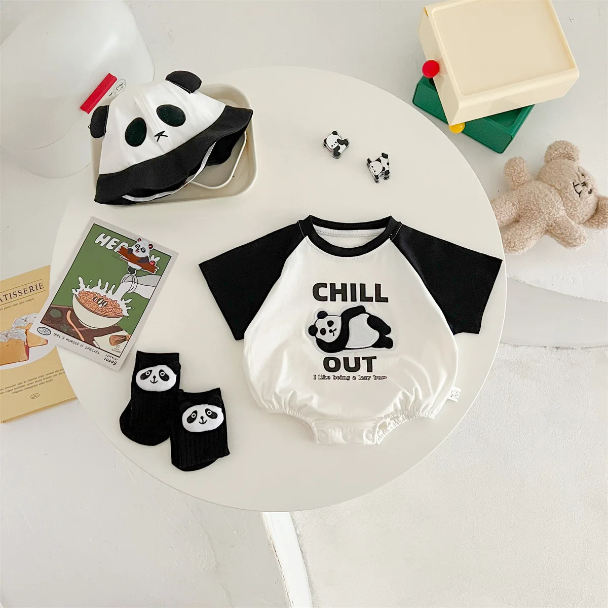 Genuine 0-2 Years Old Baby Triangle Clothing Rompers Cotton Soft Fashion Patchwork Color Panda Clothing Climbing Suit Bodysuits