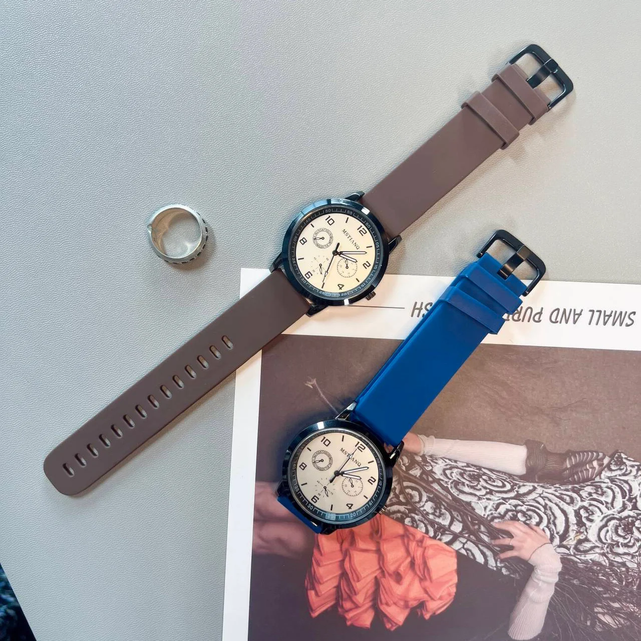 Small niche watches for boys and girls, simple and cool style, quartz watches for teenagers and high school students' exams